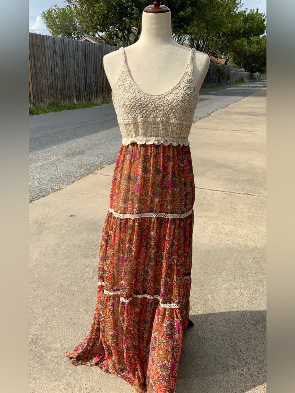 Taylor Women’s Crochet Floral Chiffon Maxi Dress Size 2 Boho